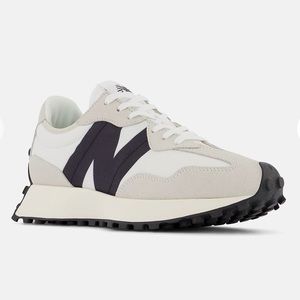 New in box! New balance 327 sneakers